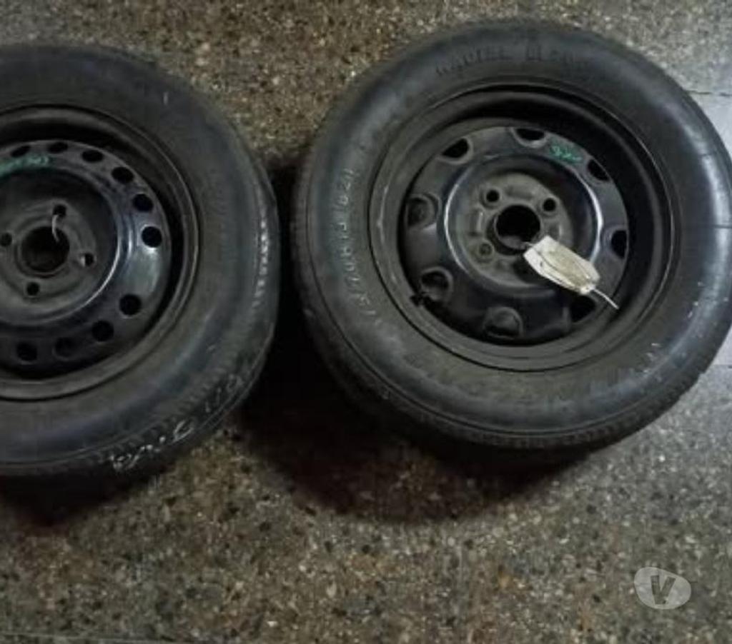 Accesorios para Autos Santiago Santiago - Fotos de Llantas con neumáticos para Suzuki baleno 1998 Aros 13 y 12
