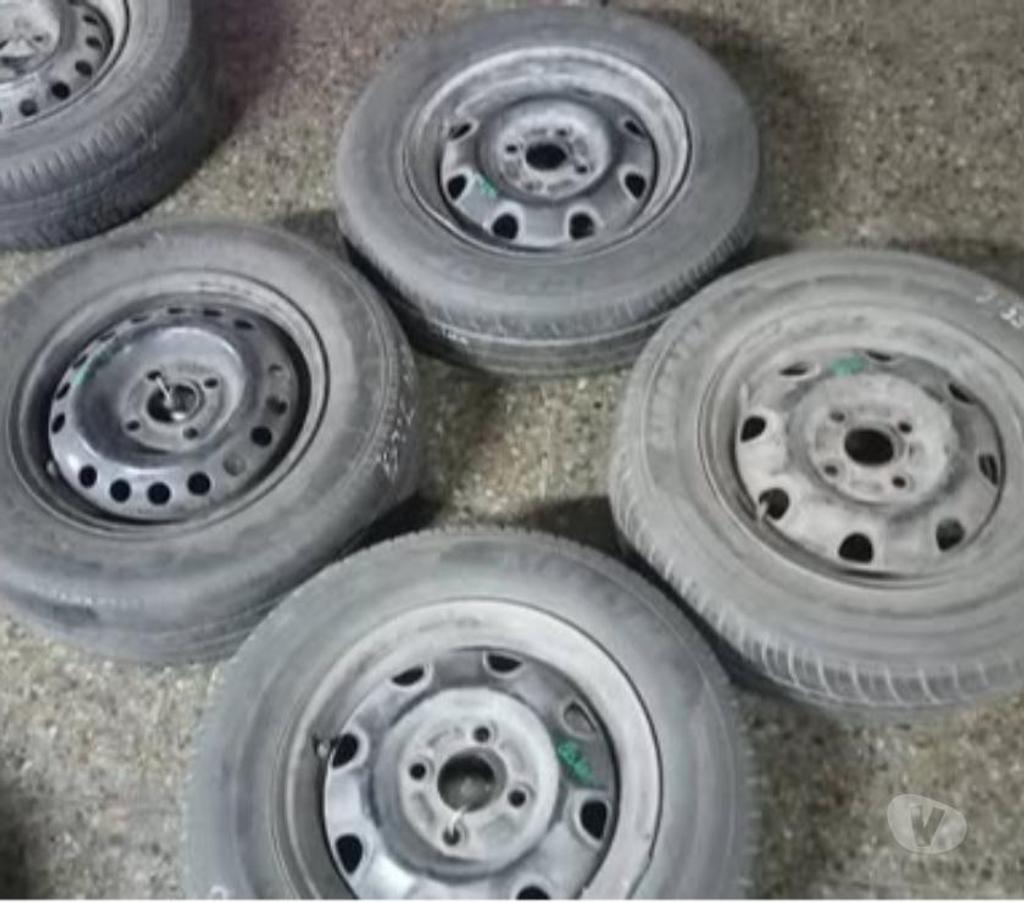 Accesorios para Autos Santiago Santiago - Fotos de Llantas con neumaticos varias medidas Mahindra, Tata, Mazda