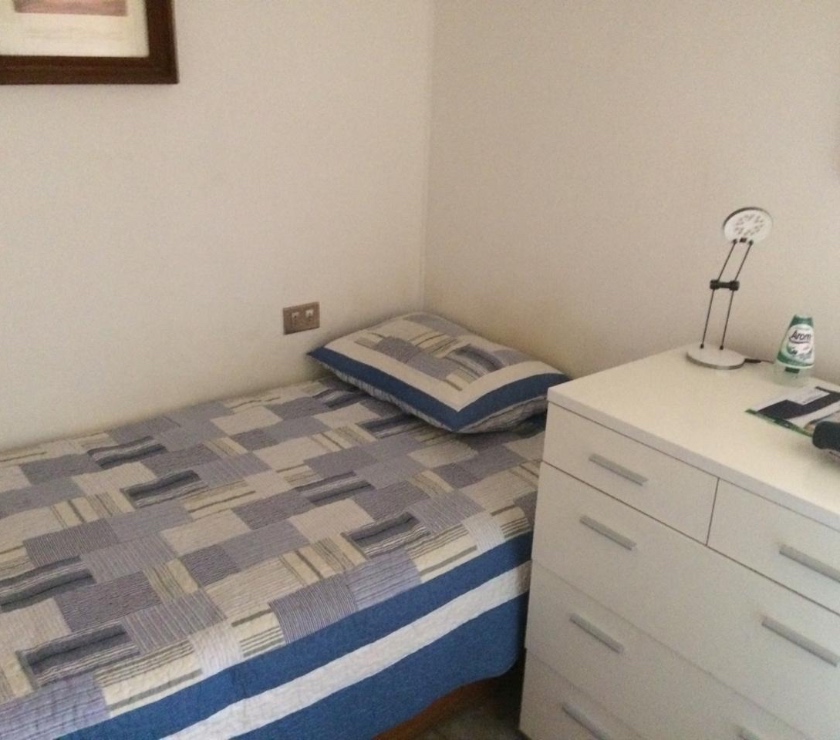 Arriendo de piezas Santiago La Florida - Fotos de Habitacion pequeña equipada
