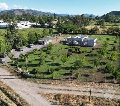 Parcelas en Venta San Clemente Talca - Fotos de Casa en Construcción con Parcela de 5.000m2