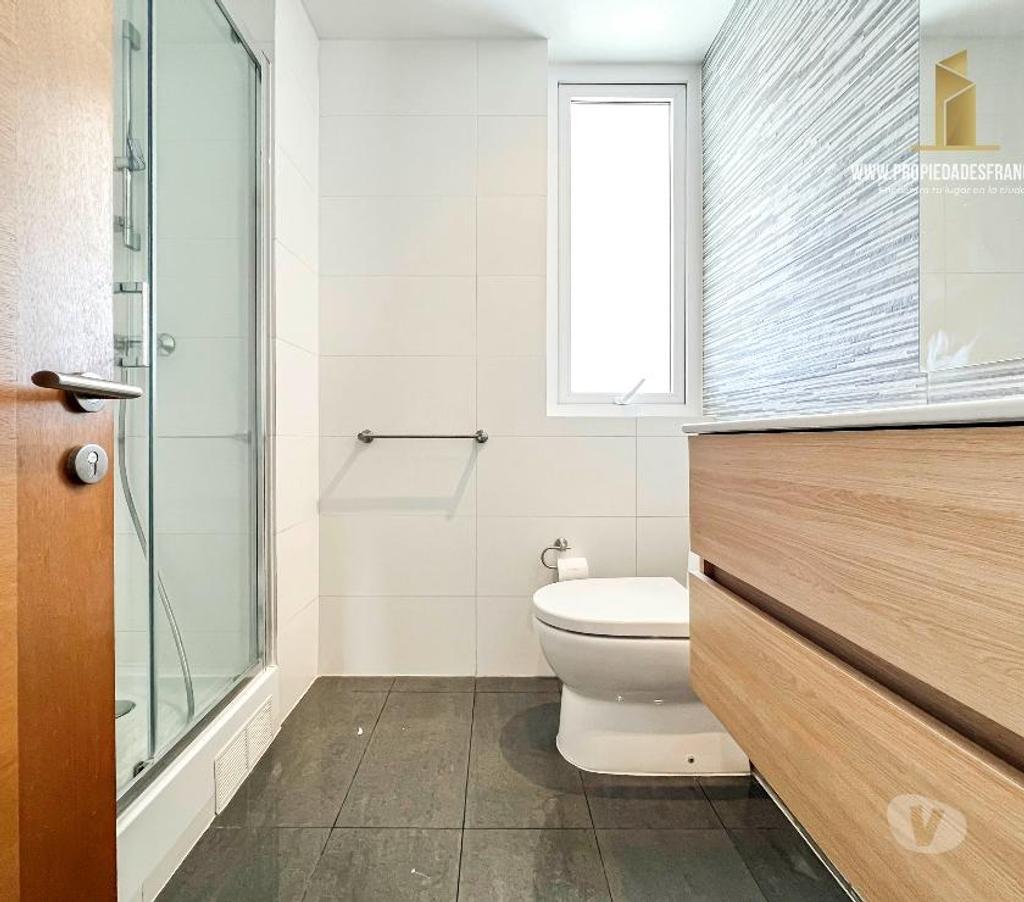 Bienes Raices Valparaíso Concón - Fotos de Propiedades FRANCO VENDE departamento amplio de 3D 2B ubica