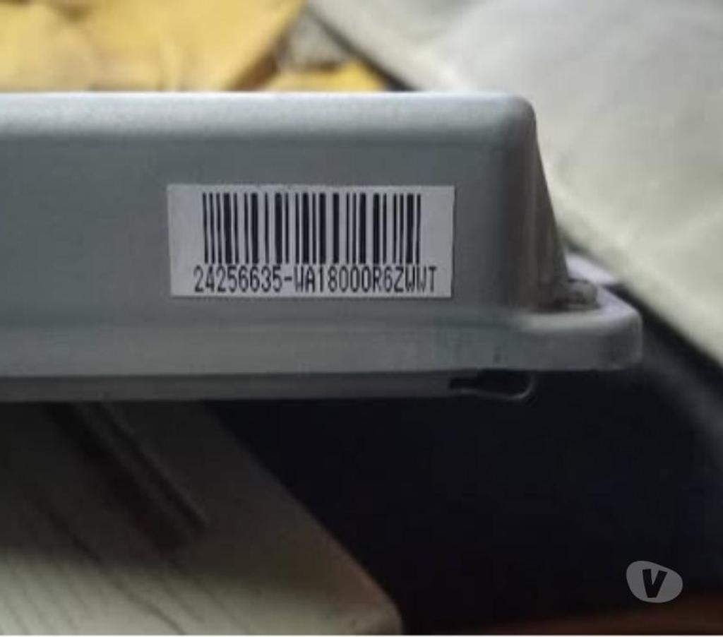 Accesorios para Autos Santiago Santiago - Fotos de Computador lìnea Subaru està sellado tiene un detalle.