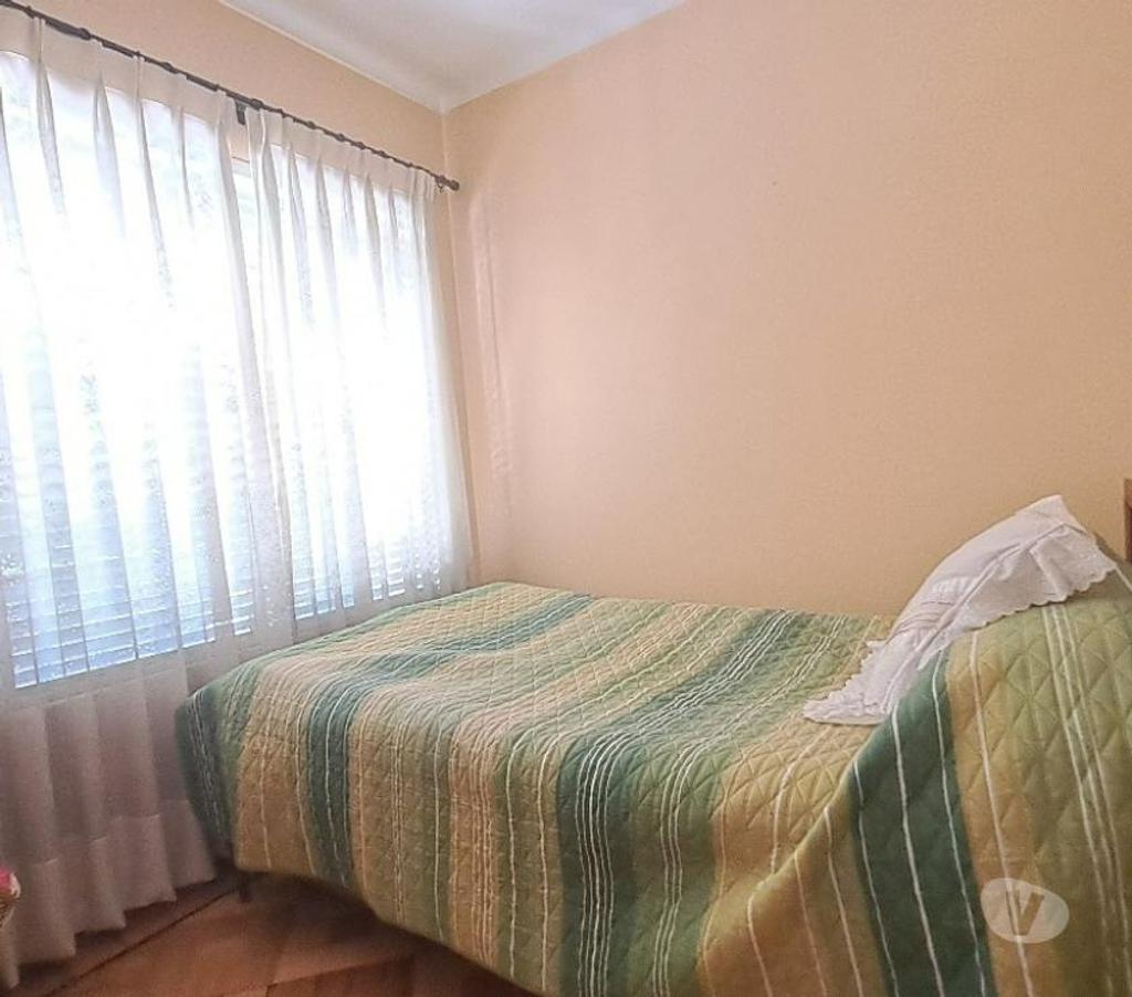 Bienes Raices Santiago Ñuñoa - Fotos de Vendo casa de dos pisos en gran terreno.