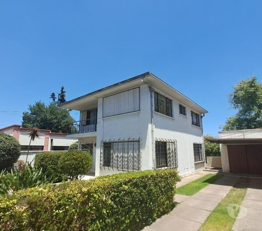Bienes Raices Santiago Ñuñoa - Fotos de Vendo casa de dos pisos en gran terreno.