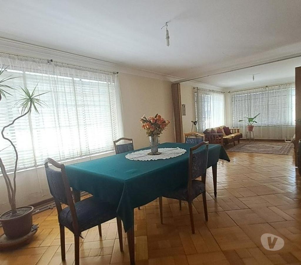 Bienes Raices Santiago Ñuñoa - Fotos de Vendo casa de dos pisos en gran terreno.