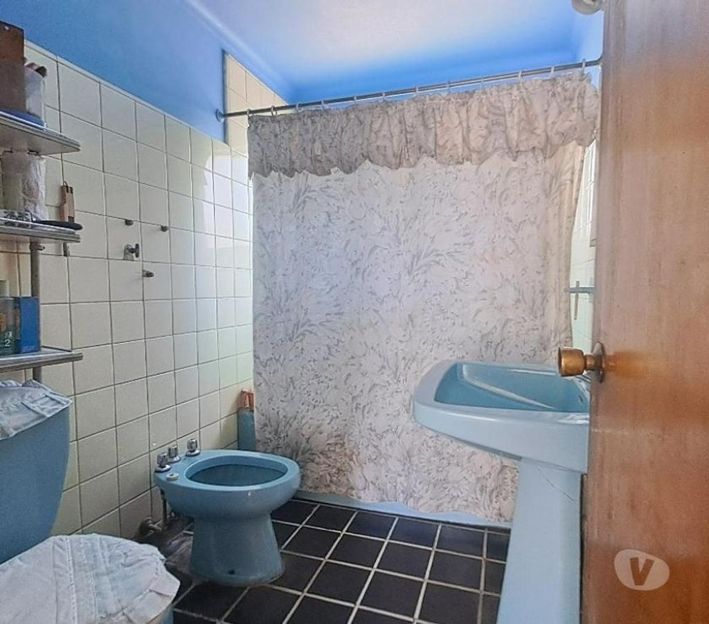 Bienes Raices Santiago Ñuñoa - Fotos de Vendo casa de dos pisos en gran terreno.
