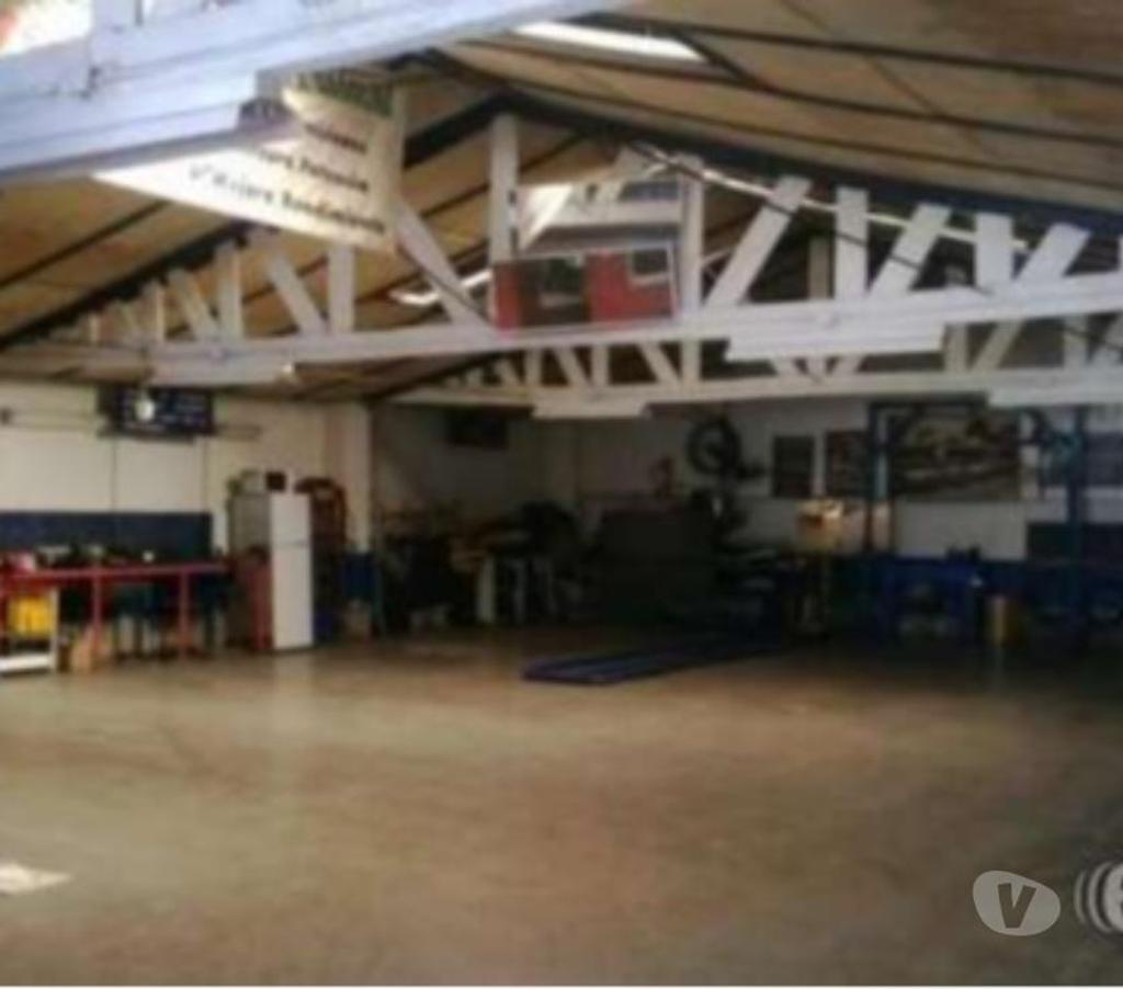 Arriendo bodegas Santiago Santiago - Fotos de Dueño Vende no arrienda Garaje de 240mt con patente.