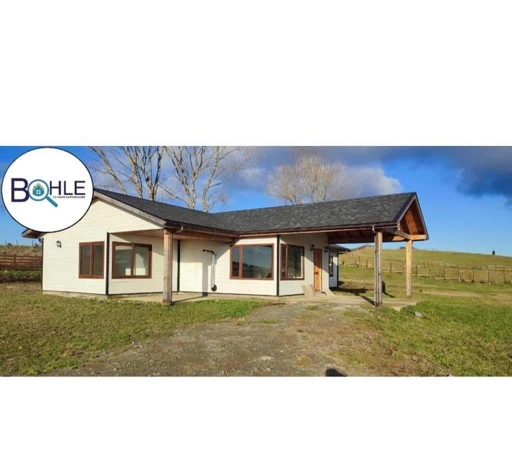 Bienes Raices Llanquihue Frutillar - Fotos de VENDO - 2 Casas en Frutillar, en terreno de 5000m2