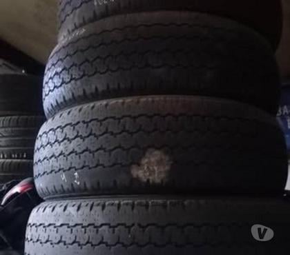 Piezas de Autos Santiago Santiago - Fotos de 4 neumáticos Bridgestone 245-65-R-17 100% operativos