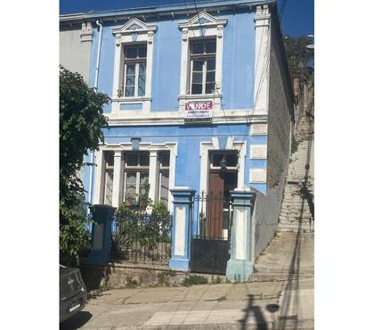 Casas en venta Valparaíso Valparaíso - Fotos de Vendo magnífica casona en calle Gmo. Rivera en Valparais