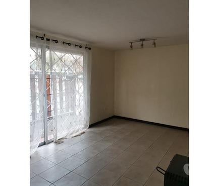 Inmobiliaria San Bernardo Maipo - Fotos de En venta casa 3D, 3B, Lomas de Mirasur.-