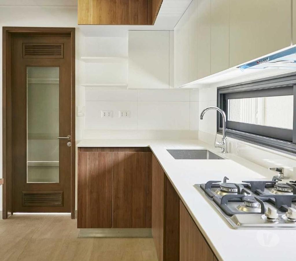 Bienes Raices Santiago La Reina - Fotos de Casa en condominio a metros de colegio Andrée