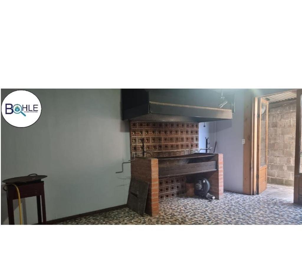 Bienes Raices Llanquihue Puerto Montt - Fotos de VENDO - Casa de 3 pisos en Puerto Montt