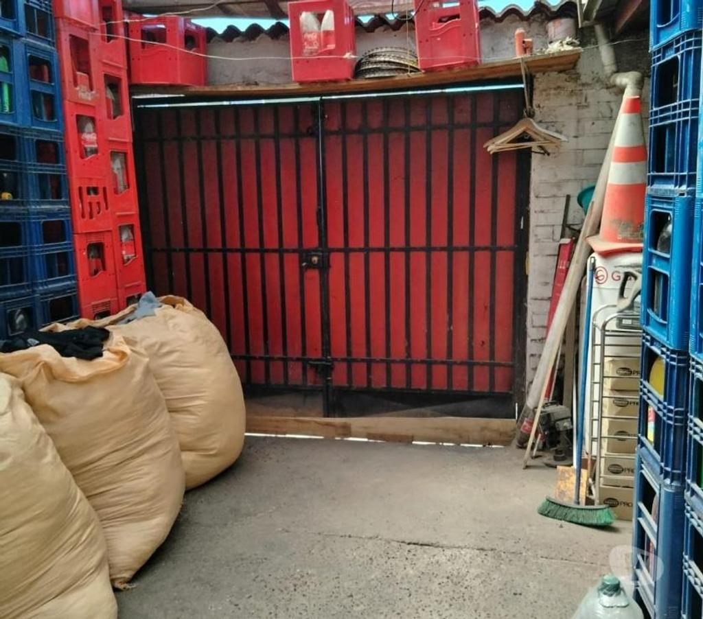 Bienes Raices Santiago Maipú - Fotos de Casa con local comercial 24 años funcionando