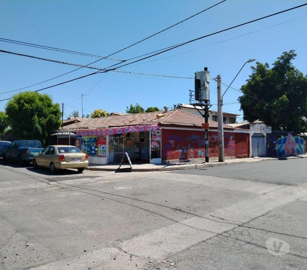 Bienes Raices Santiago Maipú - Fotos de Casa con local comercial 24 años funcionando