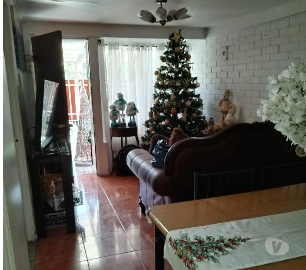 Bienes Raices Santiago Maipú - Fotos de Casa con local comercial 24 años funcionando