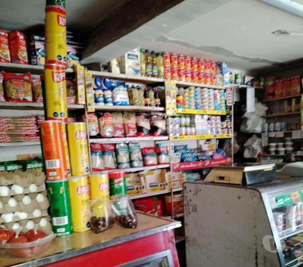 Bienes Raices Santiago Maipú - Fotos de Casa con local comercial 24 años funcionando