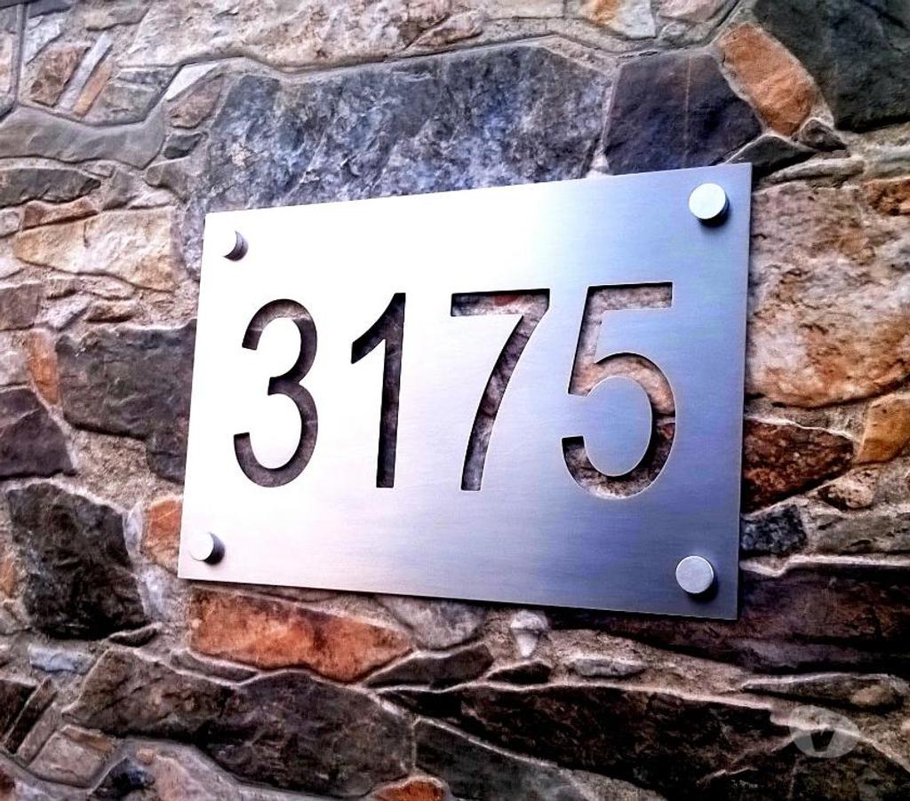 Otros Servicios Santiago Ñuñoa - Fotos de PLACAS CALADAS DE ACERO INOXIDABLE PARA CONDOMINIOS Y CASAS