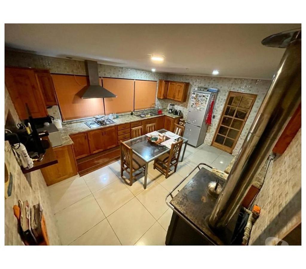 Arriendos Malleco Victoria - Fotos de Se arrienda amplia casa en Parcela