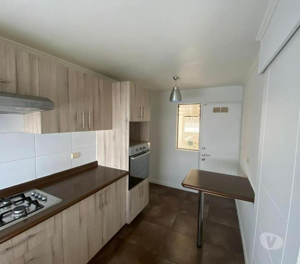 Bienes Raices Valparaíso Villa Alemana - Fotos de Amplia-2 pisos-Cond El Rincón-R. Peñablanca
