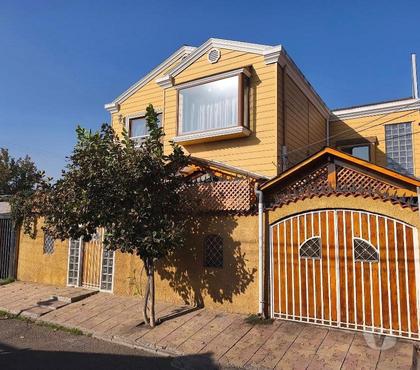 Inmobiliaria Quilicura Santiago - Fotos de HERMOSA CASA EN VILLA LOS CANTAROS, QUILICURA.
