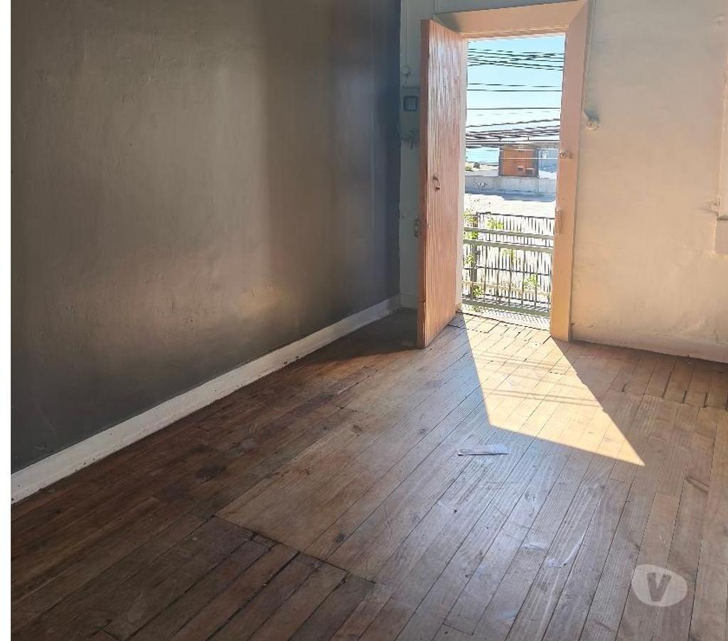Arriendos Valparaíso Valparaíso - Fotos de LINDA CASA CON VISTA A LA BAHÍA SE ARRIENDA AÑO CORRIDO