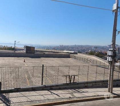 Arriendos Valparaíso Valparaíso - Fotos de LINDA CASA CON VISTA A LA BAHÍA SE ARRIENDA AÑO CORRIDO