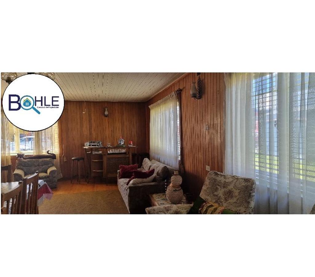 Bienes Raices Llanquihue Llanquihue - Fotos de VENDO Casa 235m2 con terreno de 972m2 en Llanquihue
