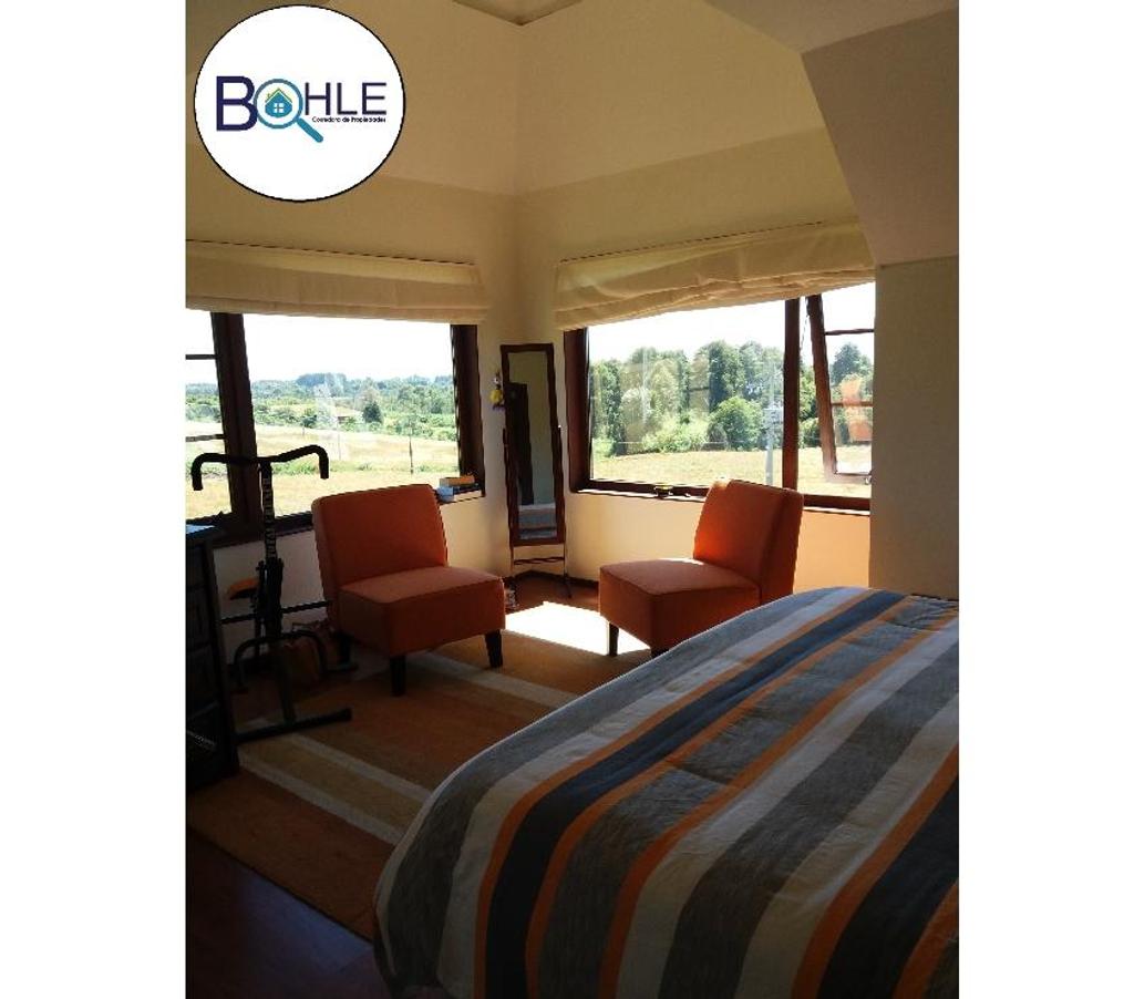 Bienes Raices Llanquihue Puerto Varas - Fotos de VENDO - Casa de dos pisos en Ensenada, Puerto Varas