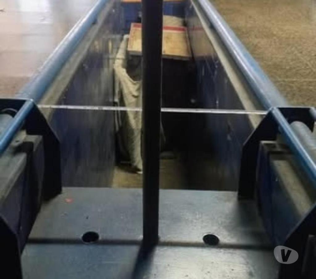 Accesorios para Autos Santiago Santiago - Fotos de Gran estructura de fierro fijar y correr en pozo mecánico