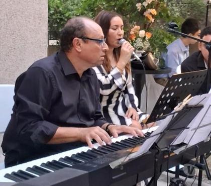 Artistas - Músicos Ñuñoa Santiago - Fotos de Coro para Funerales, Misas, Cementerios