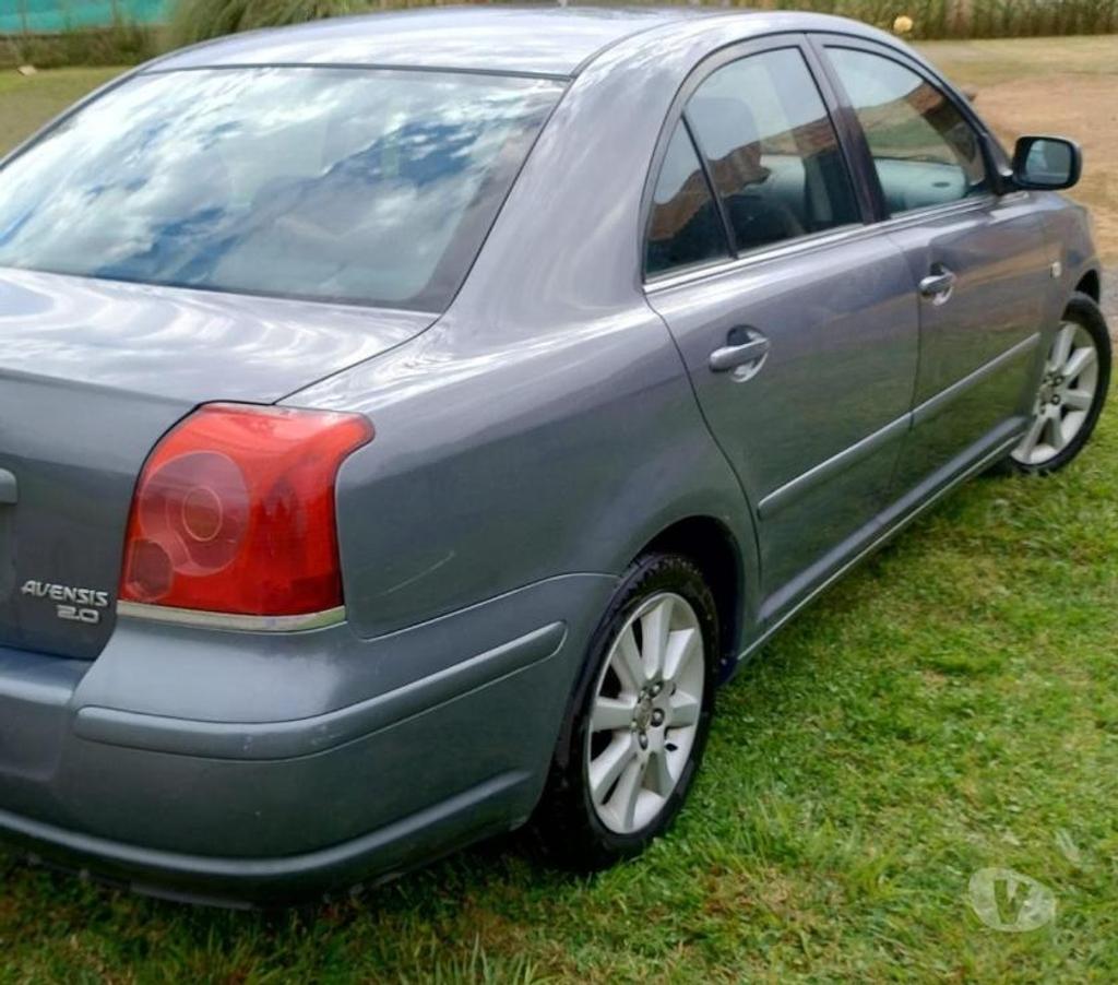 Autos usados Curicó Molina - Fotos de TOYOTA AVENSIS 2005