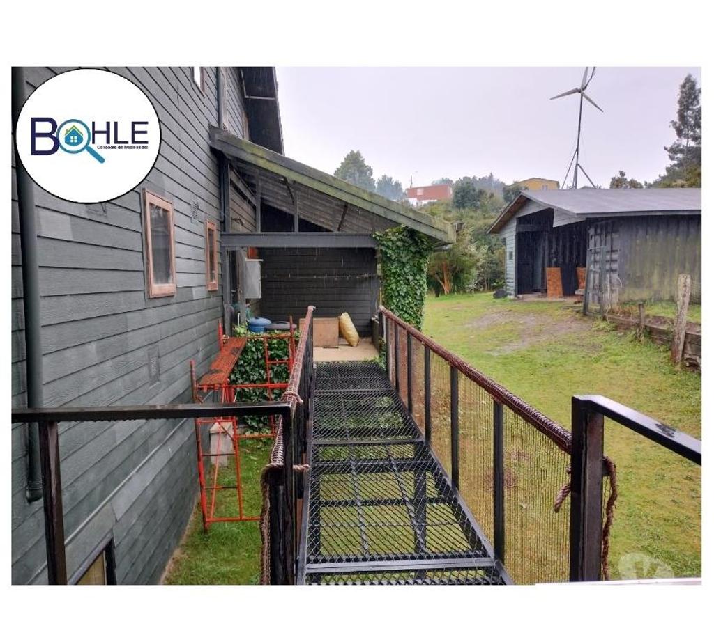 Bienes Raices Llanquihue Puerto Montt - Fotos de VENDO - Casa de 450m2 con vista a la Costa Tenglo