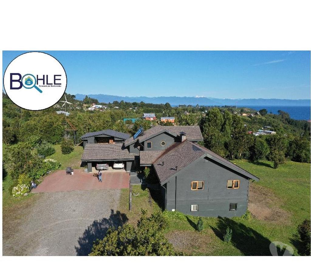 Bienes Raices Llanquihue Puerto Montt - Fotos de VENDO - Casa de 450m2 con vista a la Costa Tenglo