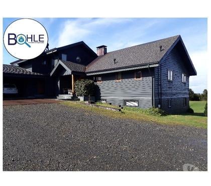 Inmobiliaria Puerto Montt Llanquihue - Fotos de VENDO - Casa de 450m2 con vista a la Costa Tenglo
