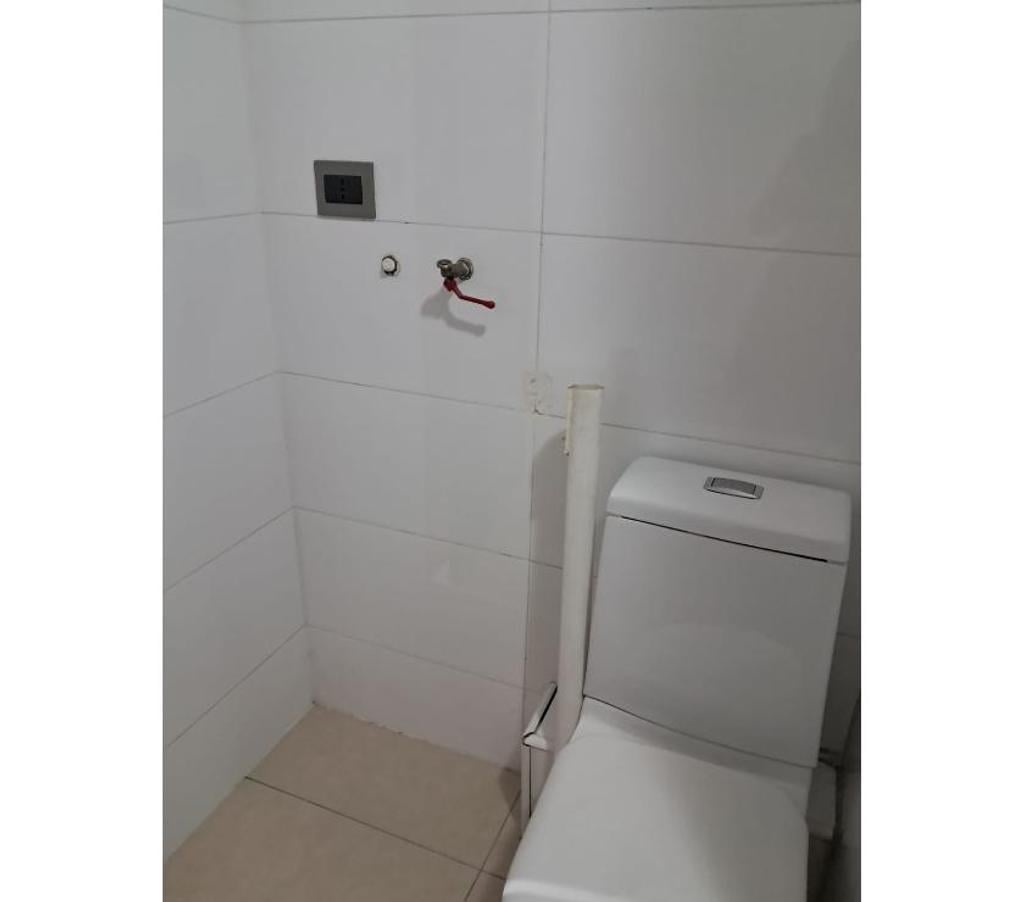 Arriendos Santiago Lo Barnechea - Fotos de Se Arrienda Departamento Edifcio La Cabaña
