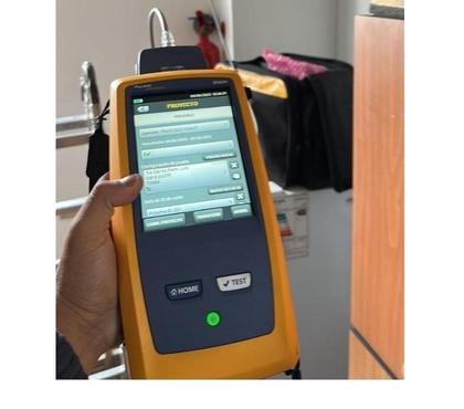 Servicios de Informática Alto Hospicio Iquique - Fotos de Instalacion Puntos de Red - Certificacion Fluke Networks