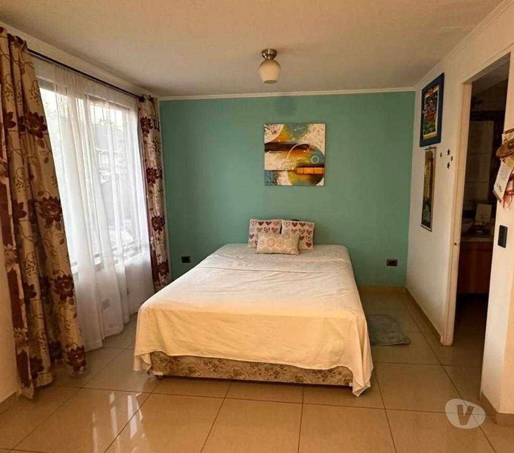 Bienes Raices Santiago La Florida - Fotos de Hermosa y amplia casa de esquina ubicada en Jardín Alto.