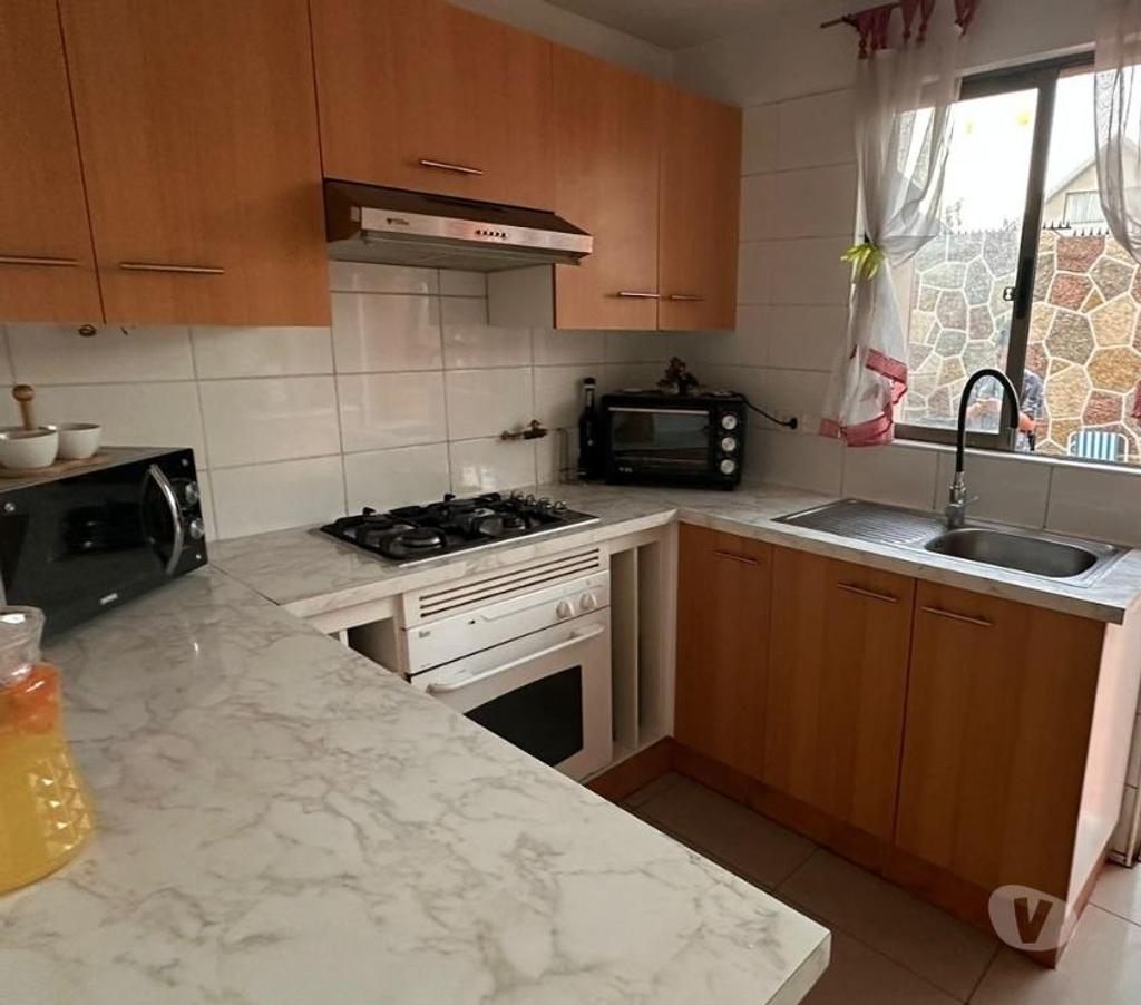 Bienes Raices Santiago La Florida - Fotos de Hermosa y amplia casa de esquina ubicada en Jardín Alto.