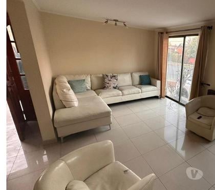 Inmobiliaria La Florida Santiago - Fotos de Hermosa y amplia casa de esquina ubicada en Jardín Alto.