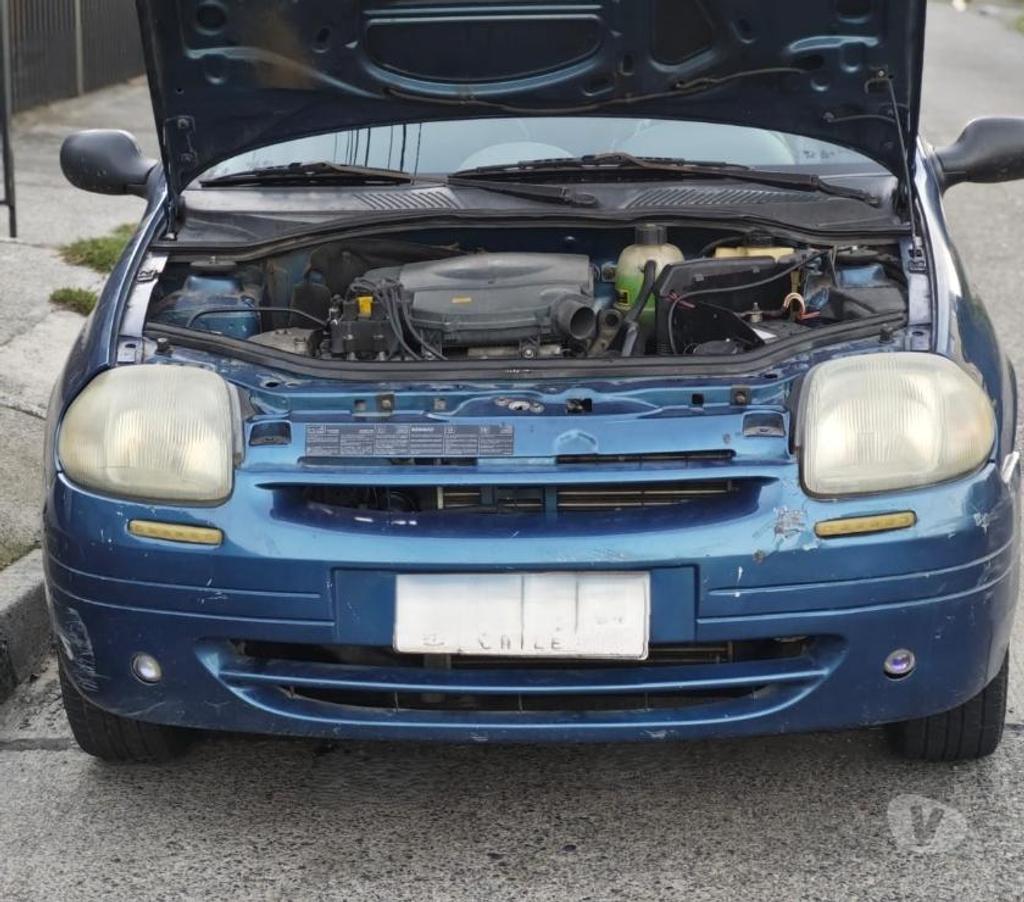 Autos usados Cautín Villarrica - Fotos de Renault Clio 1.6 azul 2000