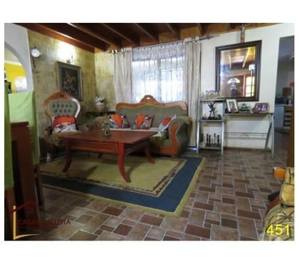 Bienes Raices Quillota Quillota - Fotos de Se vende, casa ubicada en tradicional barrio de la ciudad.