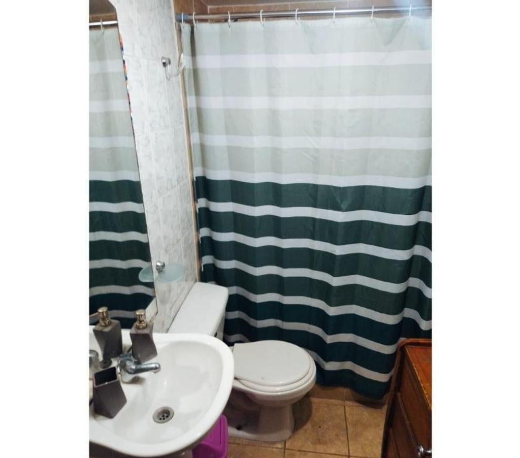 Arriendo de piezas Santiago Las Condes - Fotos de SE ARRIENDA PIEZA CON BAÑO, LAS CONDES – $350.000