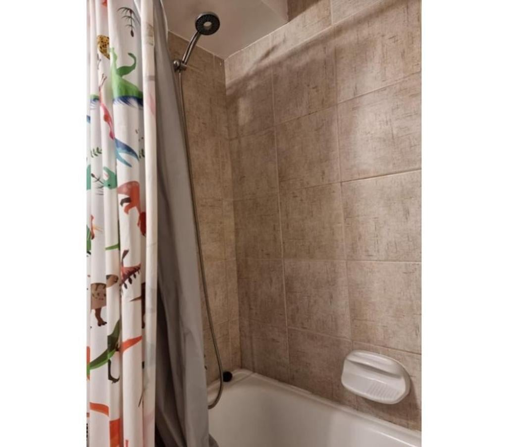 Arriendo de piezas Santiago San Miguel - Fotos de ARRIENDO PIEZA PISO 8 DEPTO DE (72, 5 mtrs)