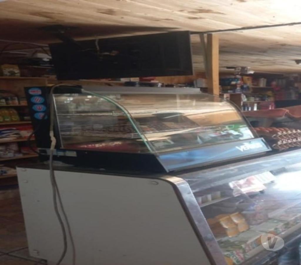 Bienes Raices Cardenal Caro Pichilemu - Fotos de Casa Con Local Comercial en Pichilemu
