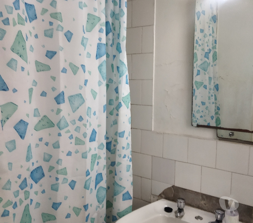 Arriendo de piezas Santiago Providencia - Fotos de SE OFRECE HABITACION AMPLIA A VARON QUE TRABAJE EN OF