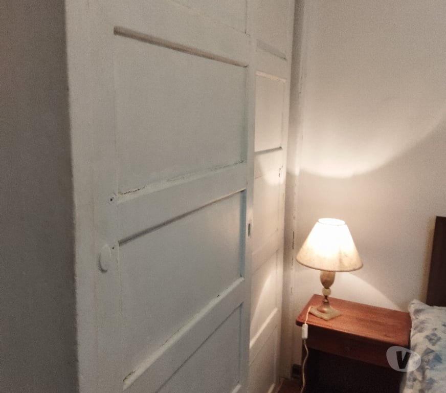 Arriendo de piezas Santiago Providencia - Fotos de SE OFRECE HABITACION AMPLIA A VARON QUE TRABAJE EN OF