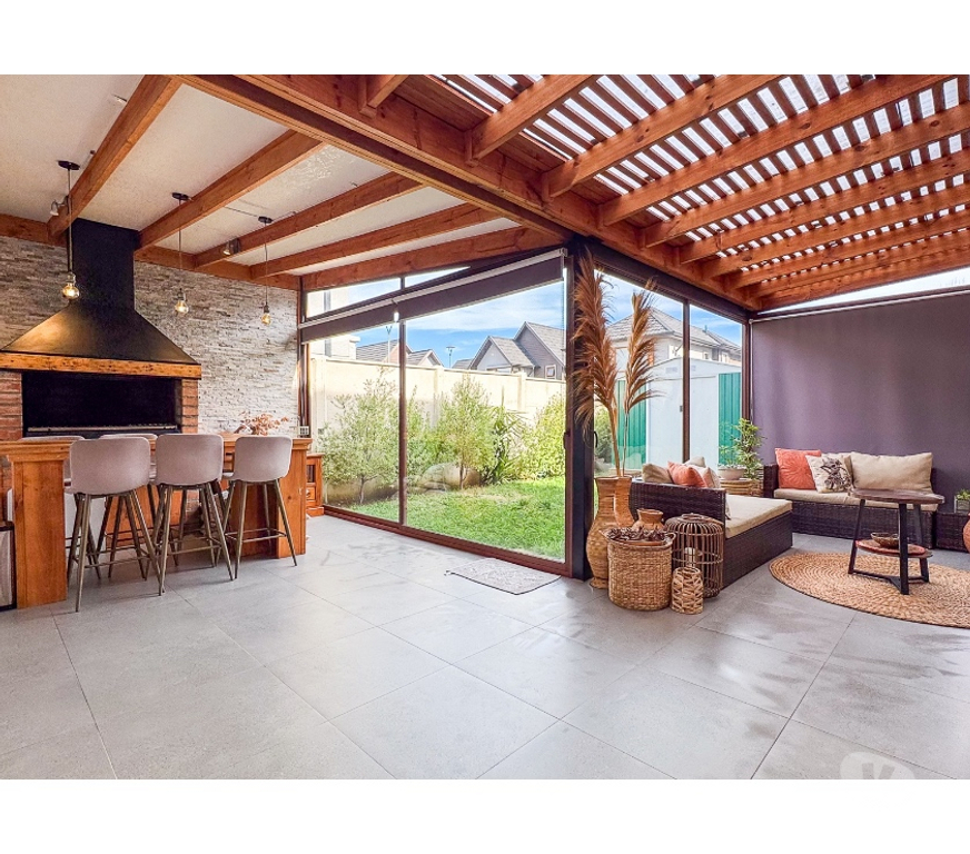 Bienes Raices Bío-Bío Los Ángeles - Fotos de Venta de hermosa casa de 170M2 en gran entorno natural.