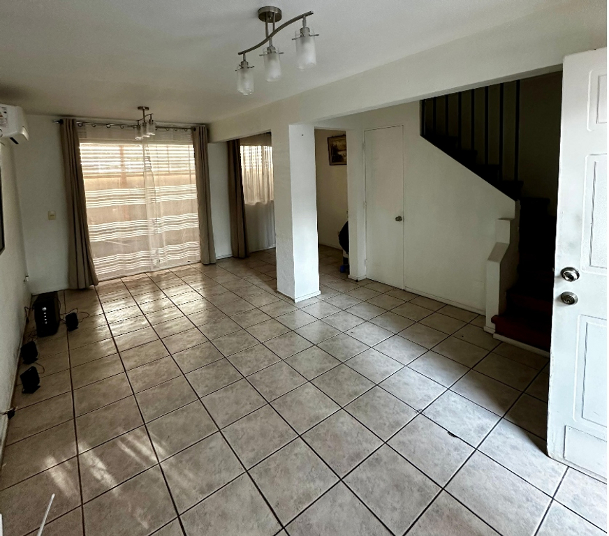 Bienes Raices Santiago Quilicura - Fotos de Casa 3D 3B 140m2 condominio Quilicura