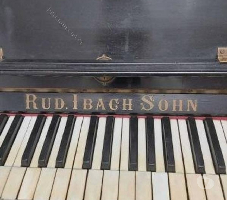 Instrumentos Musicales Santiago Las Condes - Fotos de Piano Antiguo de 1897 impecable afinado sin detalles sonando